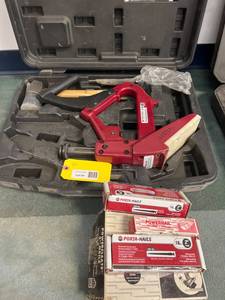 lot 64 image: Porta-Nails 16GA Manual Flooring Nailer with Accessories