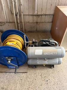 lot 67 image: GR254CTS Air Compressor with Hose Reel