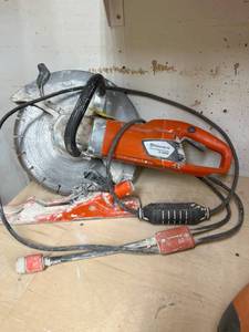lot 72 image: Stihl Electric Cut-Off Cement Saw Model TS 460