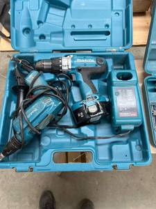 lot 88 image: Makita Cordless and Corded DrillScrewdriver Set with Case