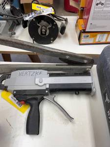 lot 103 image: Mixpac DM 300 Dispenser with Accessories