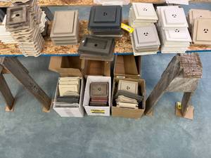 lot 195 image: Siding Blocks of Various Colors and Sizes