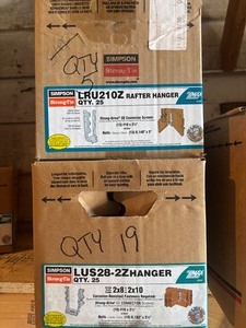 lot 373 image: Simpson Asst Hangers