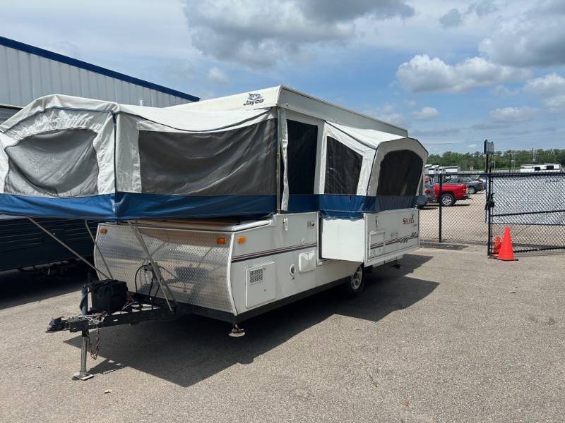 lot 7 image: 2007 JAYCO 12HW