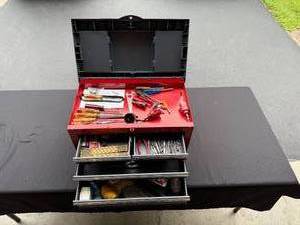 lot 6 image: Stack-On Tool Chest with Assorted Hand Tools and Accessories