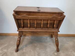 lot 55 image: Vintage Ethan Allen Wooden Spindle Magazine Holder Table with Hinged Top, 24x27x17 Inches