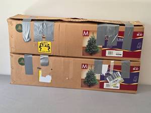 lot 71 image: Set of Holiday Time 3ft Waterville Pine Artificial Christmas Trees