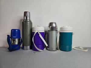 lot 120 image: Group of Vintage Thermos Bottles and Insulated Soup Jugs