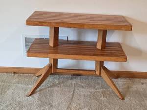 lot 153 image: Mid-Century Two-Tier Wooden Side Table 24x29x14 in