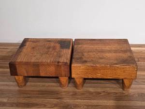 lot 175 image: Set of 2 Wooden Display Risers and Thread Spool Holder