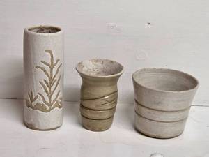 lot 182 image: Set of 3 Studio Pottery Vessels with Artist Markings