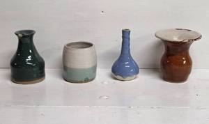 lot 184 image: Set of 4 Small Handcrafted Pottery Vases and Pots