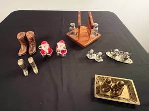 lot 187 image: Collection of Vintage Novelty Salt and Pepper Shakers - Brass Tone, Minnesota Souvenir, Boot Shaped, and More