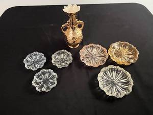 lot 200 image: Set of Decorative Ashtrays with 24K Gold Trimmed Vase