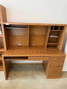 lot 209 image: Large Oak Office Desk with Hutch and Storage Drawers 57x60x24 Inches