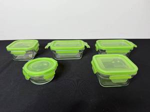 lot 239 image: Snapware Glasslock 5-Piece Glass Food Storage Container Set with Green Lids