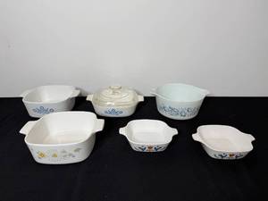 lot 240 image: Set of Vintage CorningWare and Pyrex Baking Dishes Assorted Patterns