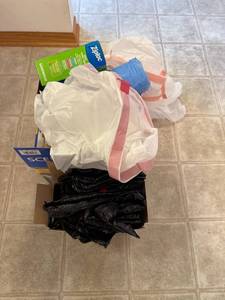 lot 277 image: Assorted Kitchen and Contractor Trash Bags with Ziploc Bags - quantities unverified