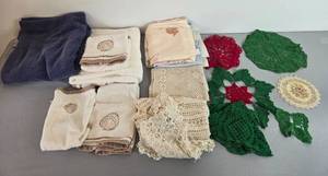 lot 298 image: Collection of Bath Towels, Crochet Doilies, and Lace Table Linens