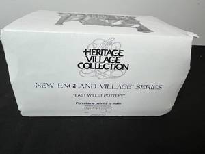lot 333 image: Department 56 Heritage Village New England Village East Willet Pottery