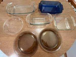 lot 360 image: Set of Pyrex Glass Bakeware Casserole and Baking Dishes, Assorted Sizes