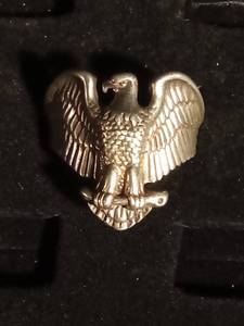 lot 27 image: Sterling silver eagle ring