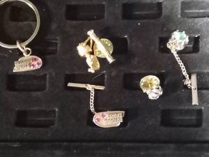 lot 35 image: Tie tacks and a key ring - some 10K