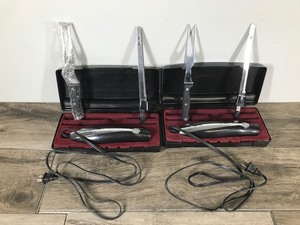 lot 236 image: 2 - Hamilton Beach Electric Turkey Carvers with Cases