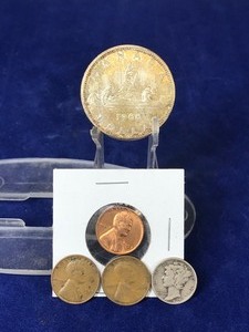 lot 288 image: Lot of Coins - Canadian Silver Dollar - Wheat Pennies and Mercury Silver Dime