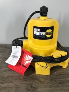 lot 313 image: Wayne WWB WaterBUG Submersible Pump with Multi-Flo Technology