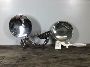 lot 318 image: 2 - Antique Cast Iron Oil Lamp Holder Wall Bracket & Reflector