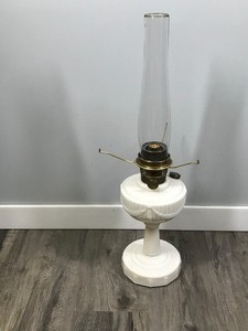 lot 321 image: 1940s Aladdin White Alacite Lincoln Tall Drape Kerosine Oil Lamp Model B w Spider and Globe
