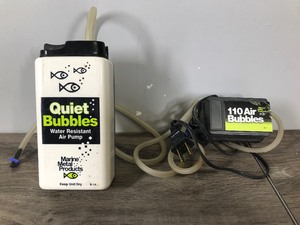 lot 322 image: Quiet Bubbles Water Resistant Air Pump and 110 Air Bubbles Aerators for Keeping Your Bait Alive