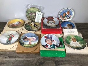 lot 338 image: Lot of 10 Collectible Plates