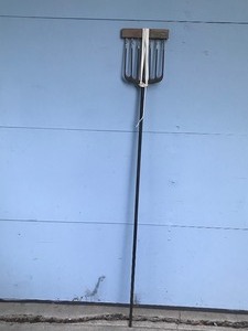 lot 340 image: 7 Tine Fishing Spear