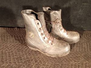 lot 64 image: Vintage US Military Bata Boots for extreme cold weather