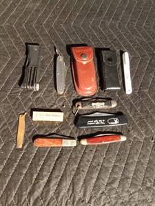 lot 46 image: Hoppes, Sharp 175, Vernco, Case xx Knives and more