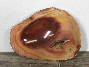 lot 364 image: Cut Agate made into a Ashtray