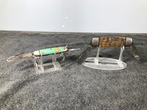 lot 369 image: 2 - Collectible Pocket Knives