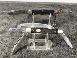 lot 370 image: 2 - Vintage Collectible Camillus New York Pocket Knives
