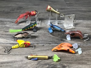 lot 414 image: Lot of 10 Collectible Fishing Lures - See description for more info
