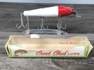 lot 415 image: Collectible Wooden Creek Chub Pikie Fishing Lure in Original Box