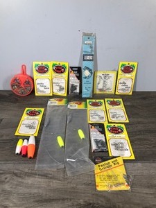lot 438 image: Lot of Fishing Tackle - Most of it is New in the Package - see description for more info