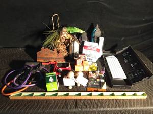 lot 72 image: Lot of household goods