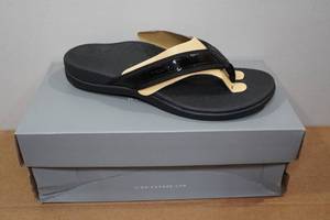 lot 89 image: Vionic Tide Womens Post Toe Sandals - Size 7
