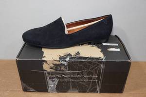 lot 87 image: Vionic Willa Womens Flats - Size 9.5