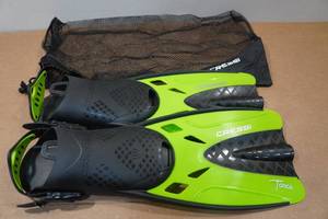lot 62 image: Cressi Tonga Fins - LXL