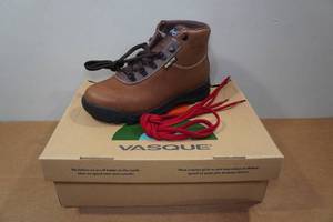 lot 86 image: Vasque Sundowner Womens Hiking Boots - Size 9.5
