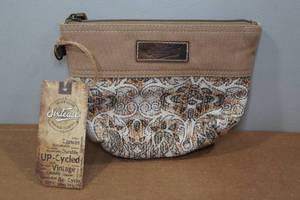 lot 83 image: Sixtease Hazel Canvas Wristlet