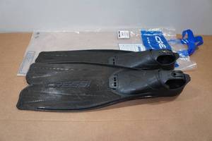 lot 65 image: Cressi Rondinella Snorkel Fins - 5.56.5, 3940